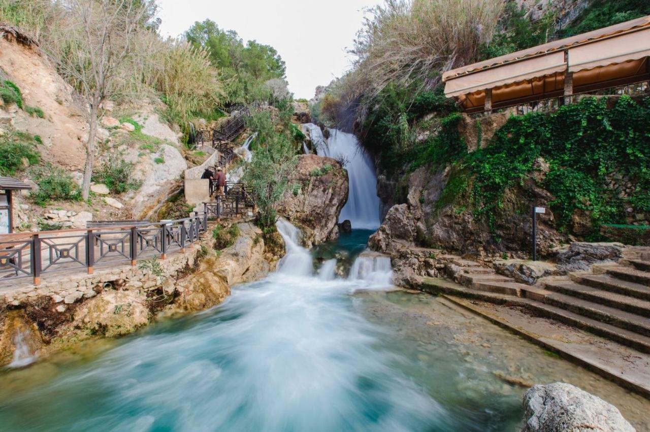 Villa Eva Asiana Guesthouse With Shared Pool ベニッサ エクステリア 写真