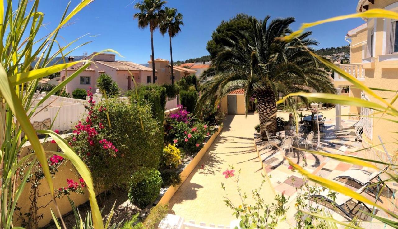 Villa Eva Asiana Guesthouse With Shared Pool ベニッサ エクステリア 写真